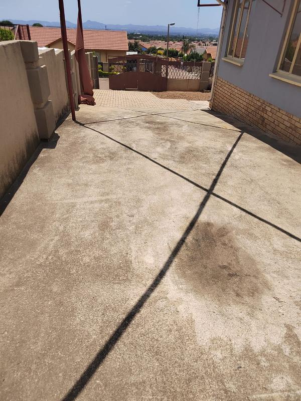 3 Bedroom Property for Sale in Tlhabane West North West